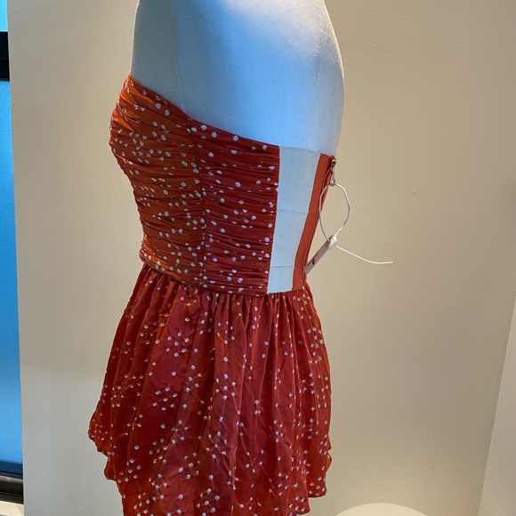 Orange asymmetrical top - Picture 2 of 5